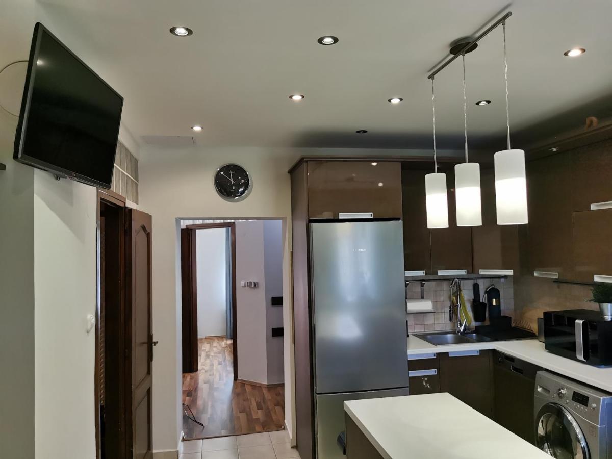 Dozsa 64 Apartment
